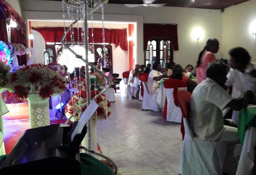 بنسيون Hansika Guest Inn