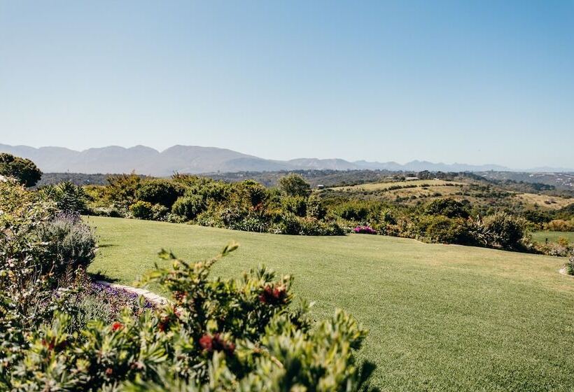 بنسيون Hilltop Boutique