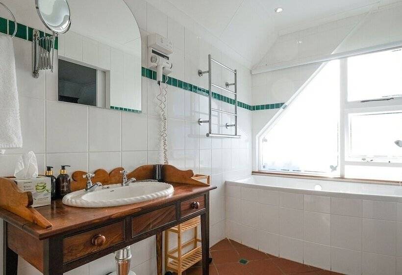 膳宿费 Hilltop Boutique