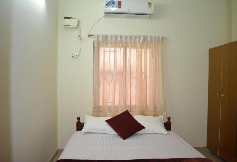 بنسيون Jp Nivaas Guest House