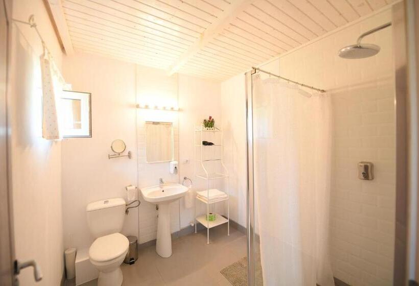 بنسيون La Mosie