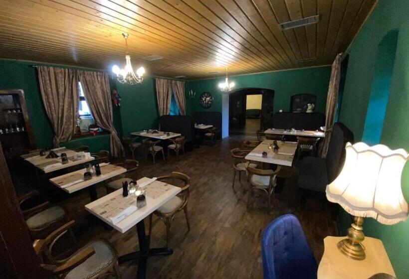 بنسيون La Mosie