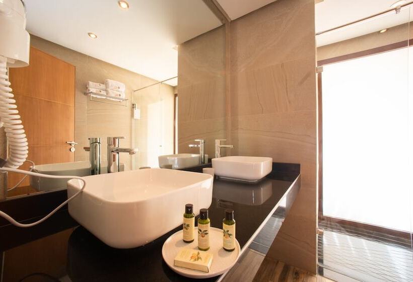 پانسیون Le Domaine Limoune