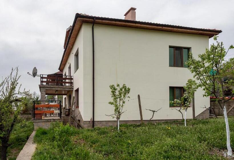 ペンション Mihaela Lake Retreat