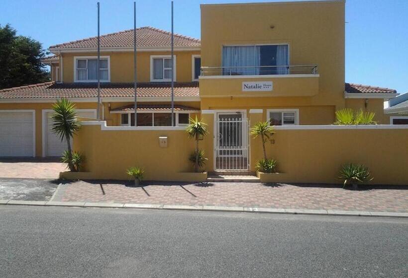 פנסיון Natalie Guesthouse