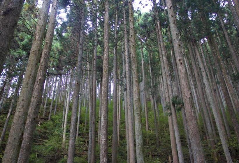 פנסיון Otsu Nature Garden