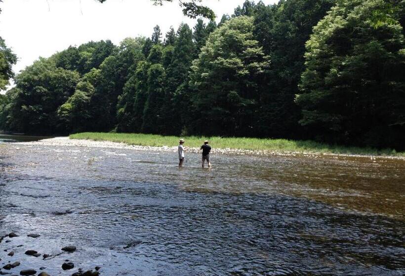 פנסיון Otsu Nature Garden