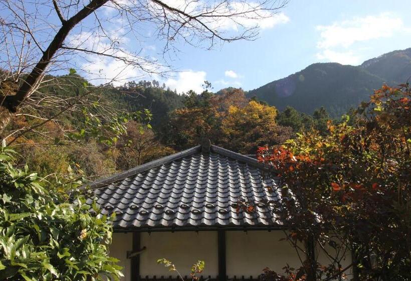 פנסיון Otsu Nature Garden