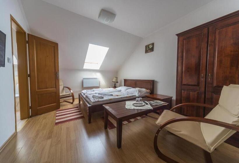 Tokaj Zlatá Putňa Restaurant & Pension