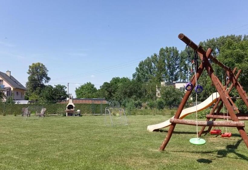 膳宿费 Penzion Marie