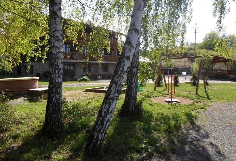 פנסיון Penzion Na Přehradě