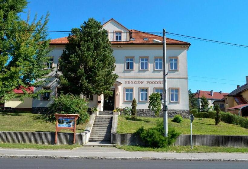 פנסיון Penzion Poodří