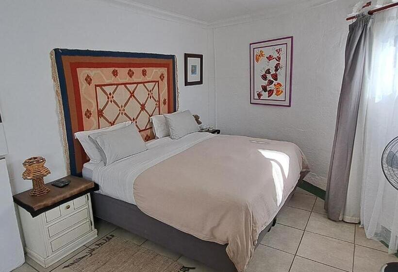 بنسيون Purple House B&b Smithfield