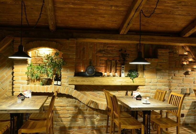 膳宿费 Penzion U Pešíků