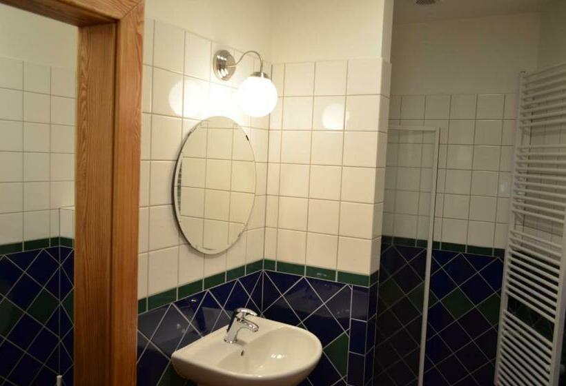 膳宿费 Penzion U Pešíků