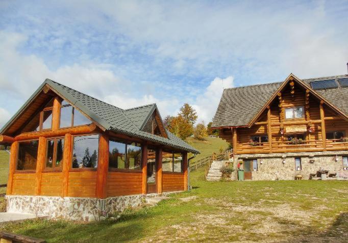 Pensiunea Rustic Ghetar