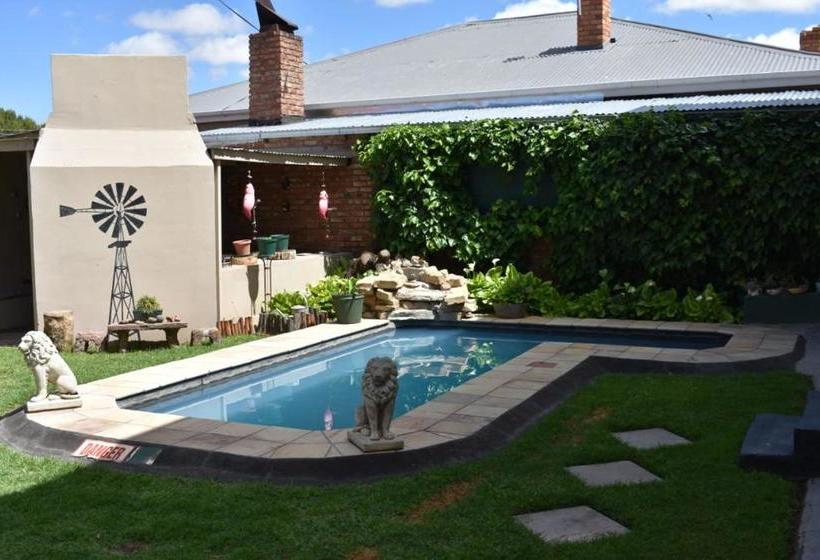 ペンション The Don Guesthouse