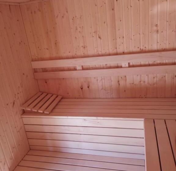 펜션 Timi Kulcsosház