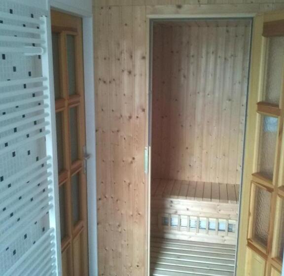 بنسيون Ubytování Velký Týnec 376