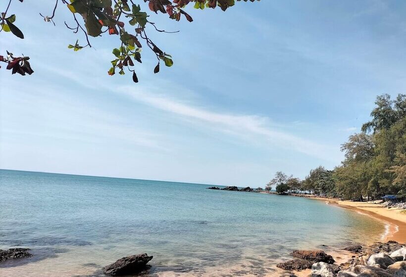 펜션 Vanavaree Resort