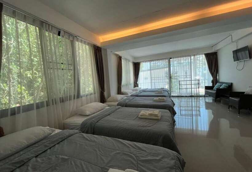 펜션 Vanavaree Resort