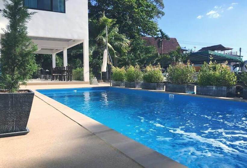 펜션 Vanavaree Resort