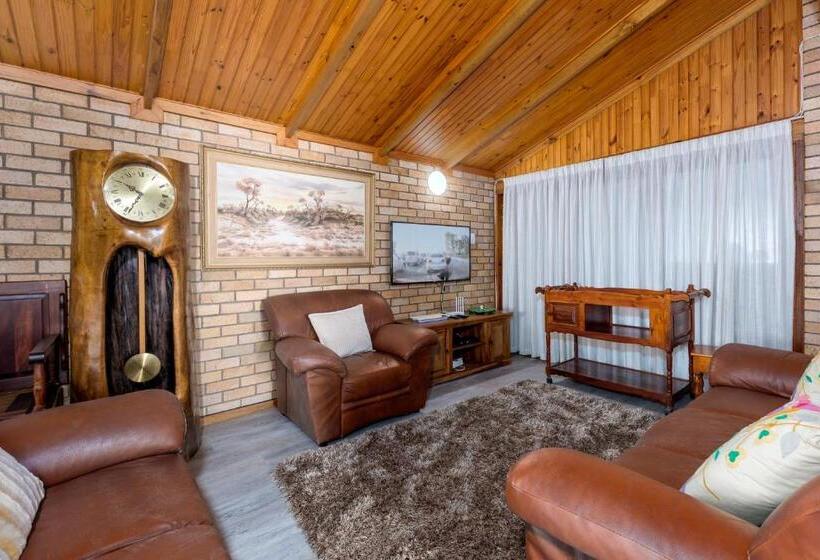 بنسيون Vic Bay Beach House