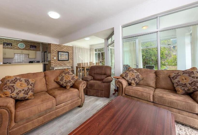 بنسيون Vic Bay Beach House