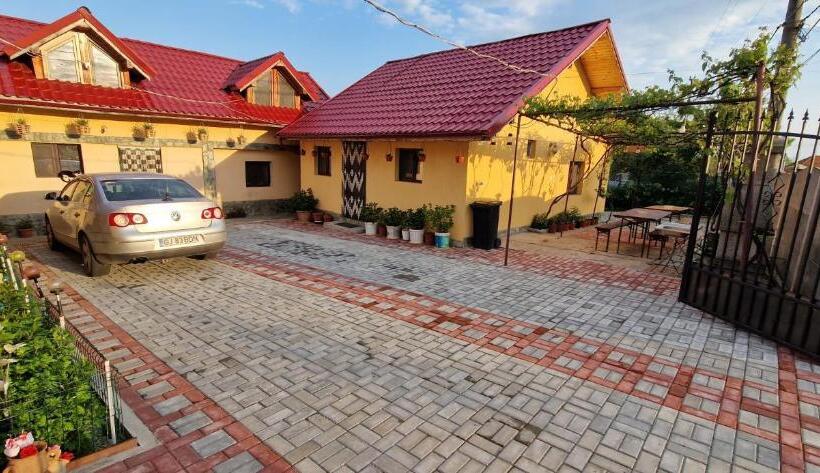 پانسیون Casa Andreea