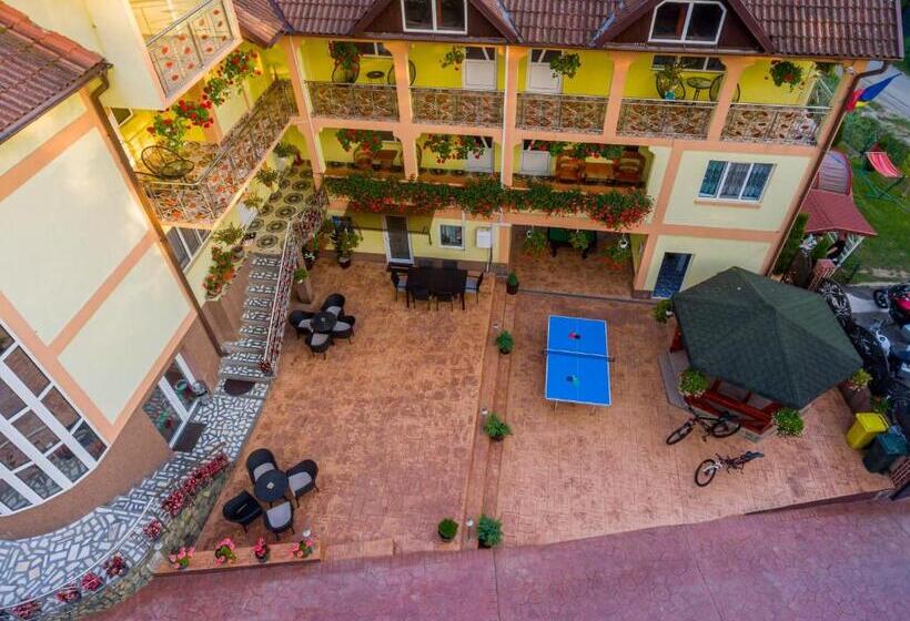 Pensiunea Mihaela Transalpina