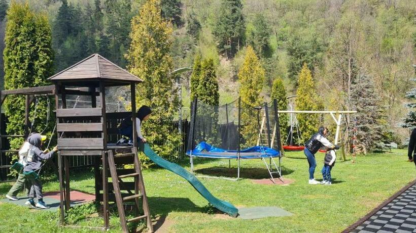 Pensiunea Rau Sadului