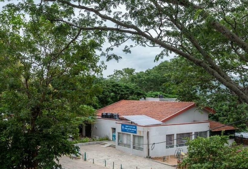 אתר נופש Kstdc Hotel Mayura Sangama Mekedatu