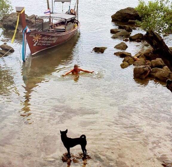 渡假胜地  Oon Lee Bungalows