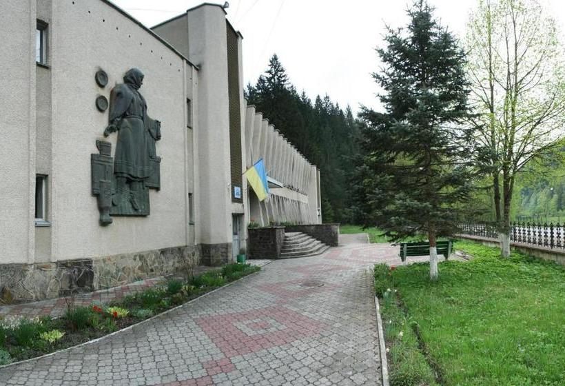 渡假胜地  Sanatorium Verhovyna