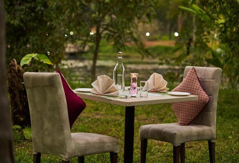 منتجع Sterling Palavelli Godavari