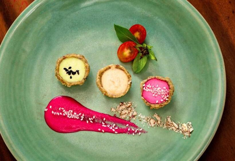 渡假胜地  Thelifeco Wellbeing Phuket Detox Center And Vegan Hotel   Sha Plus