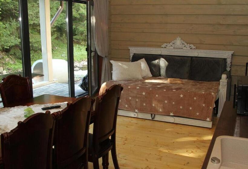 Общежитие Berloga Sinevir