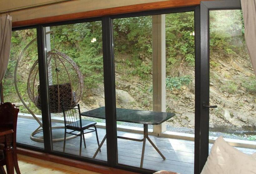 Общежитие Berloga Sinevir