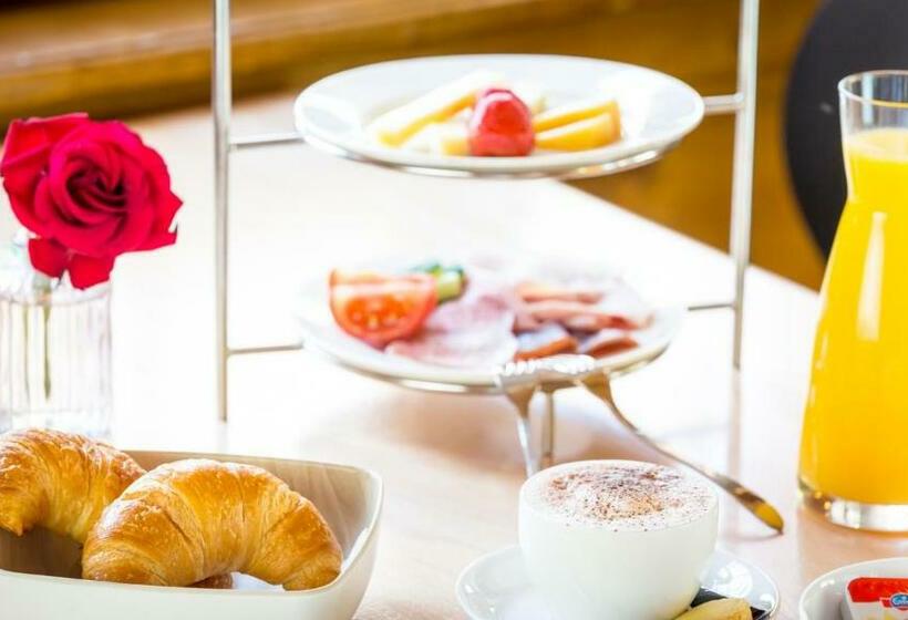 הוסטל Gasthaus Brünig Kulm