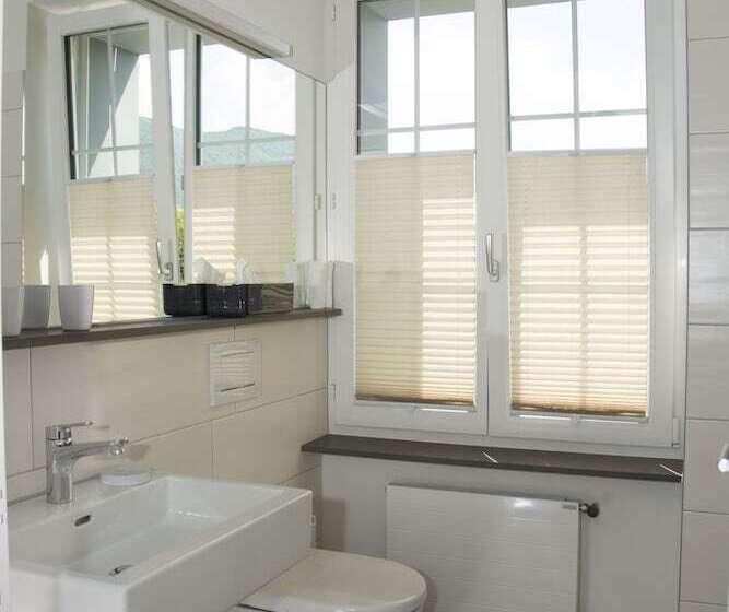 הוסטל Gasthof National