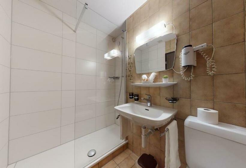 فندق صغير Hôtel Du Grand Pré