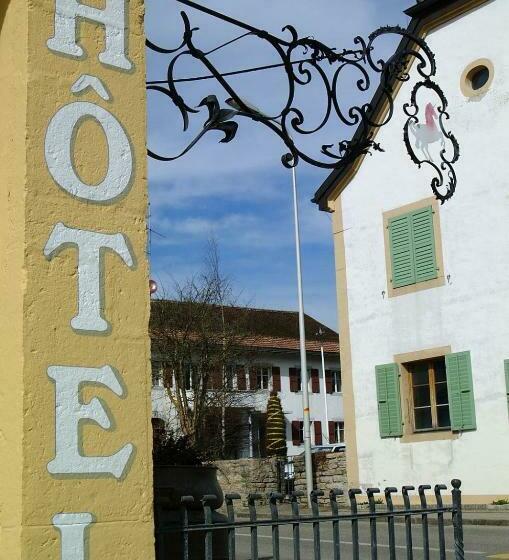 הוסטל Logis De La Licorne