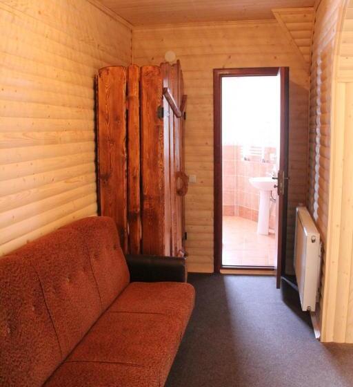 هاستل Oksamit Resort