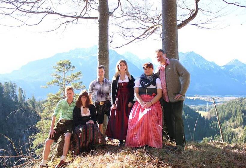 ベッドアンドブレックファースト Alpenmotel Säuling