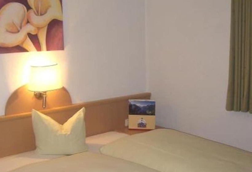 ベッドアンドブレックファースト Alpenmotel Säuling