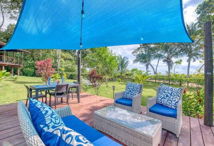 Bed and Breakfast Oasis Bluff Beach