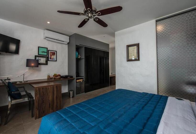 Cintacor Island Resort