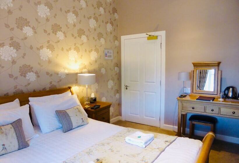 Glen Clova Hotel & Luxury Lodges