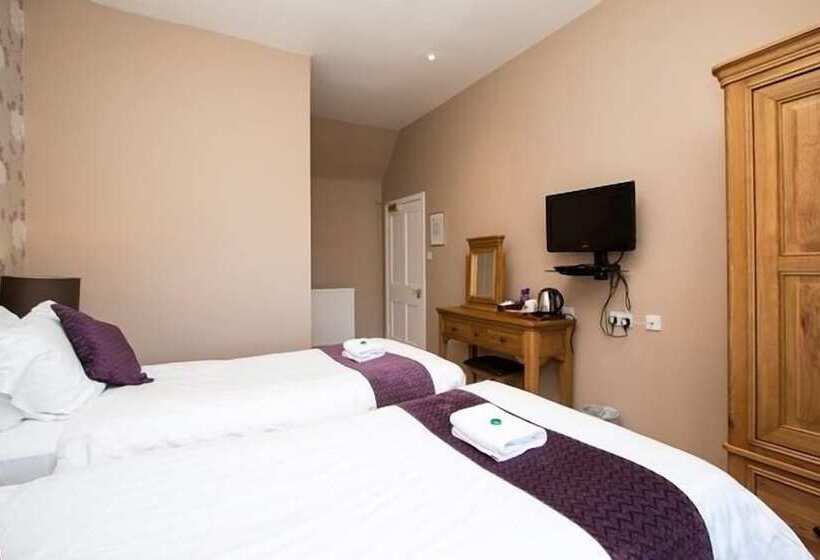 Glen Clova Hotel & Luxury Lodges