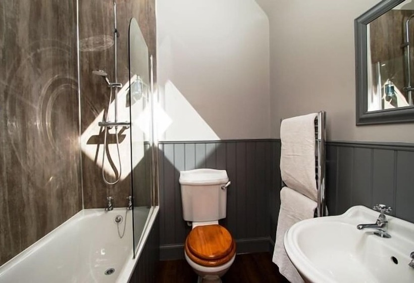 Glen Clova Hotel & Luxury Lodges